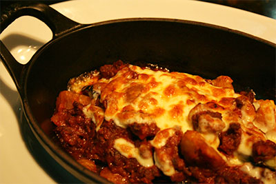 山くじらのラグーと栗、茄子のグラタン クミンの香り